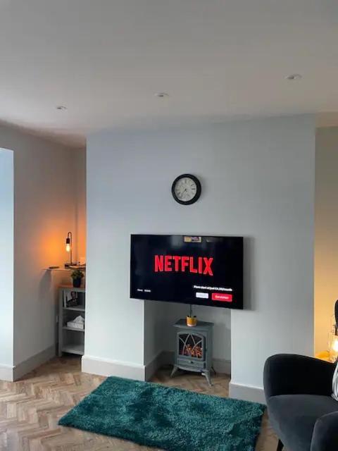 Superb 2 Bedroom Sea View Flat Scarborough Dış mekan fotoğraf