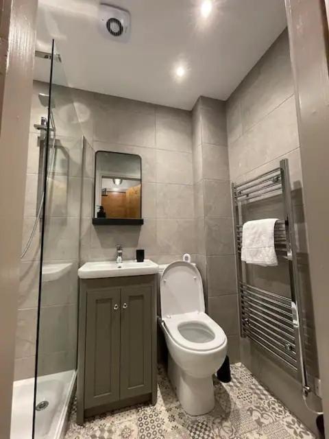 Superb 2 Bedroom Sea View Flat Scarborough Dış mekan fotoğraf