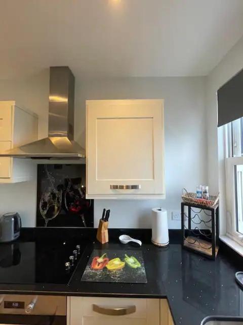 Superb 2 Bedroom Sea View Flat Scarborough Dış mekan fotoğraf