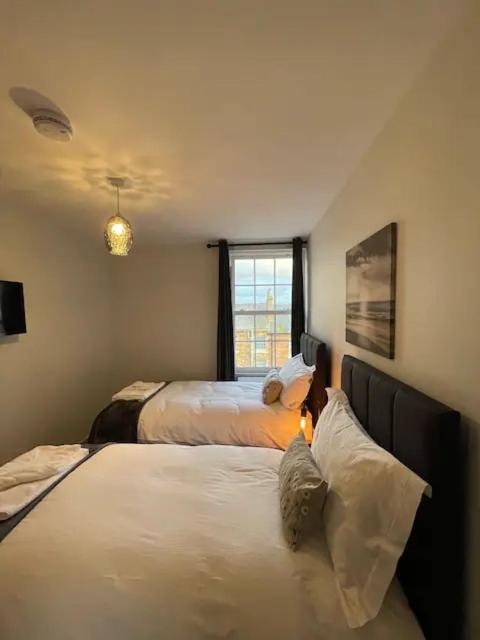 Superb 2 Bedroom Sea View Flat Scarborough Dış mekan fotoğraf